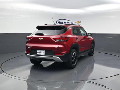 Scarlet Red Metallic 2021 Chevrolet Trailblazer LT