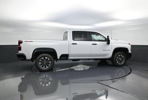 2026 Chevrolet Silverado 2500 Custom