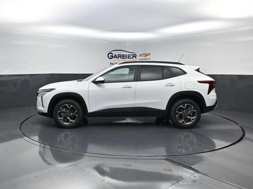 Summit White 2026 Chevrolet Trax LT