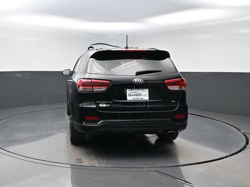 2019 Kia Sorento S