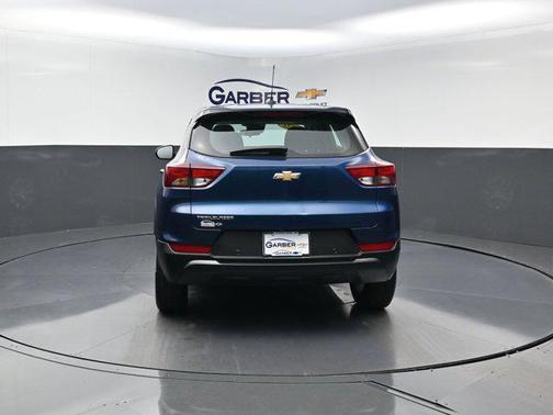 Pacific Blue Metallic 2021 Chevrolet Trailblazer LS