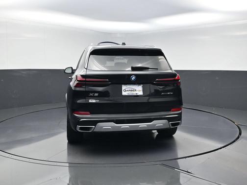 Black Sapphire Metallic 2025 BMW X5 PHEV xDrive50e