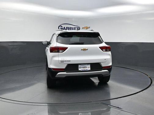 Summit White 2025 Chevrolet Trailblazer LT