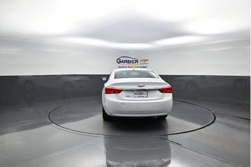 Summit White 2018 Chevrolet Impala 1LT
