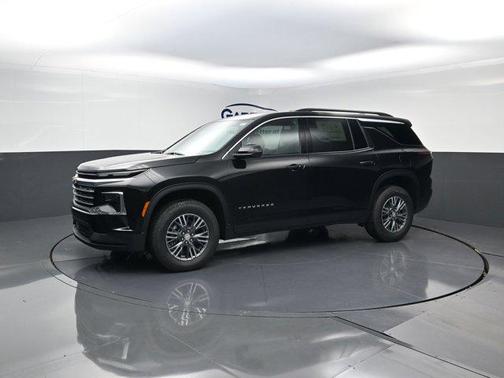 Mosaic Black Metallic 2026 Chevrolet Traverse LT