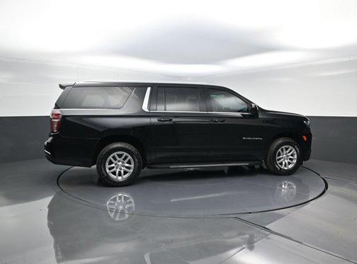 2022 Chevrolet Suburban LT