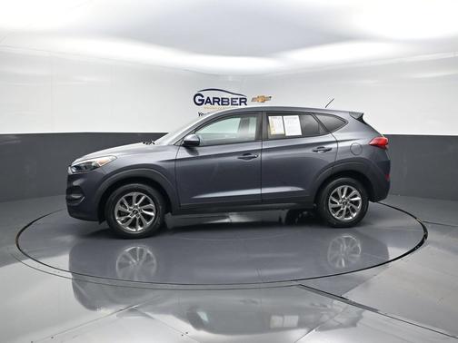 Coliseum Gray 2018 Hyundai TUCSON SE