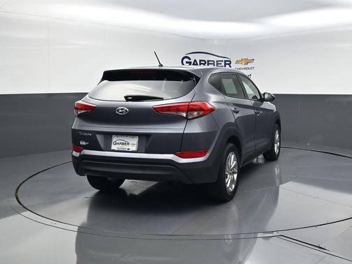 Coliseum Gray 2018 Hyundai TUCSON SE
