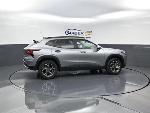 Sterling Gray Metallic 2026 Chevrolet Trax LT