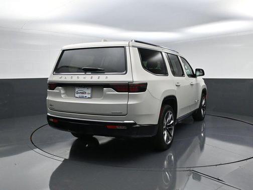 2022 Jeep Wagoneer Series III 4x4