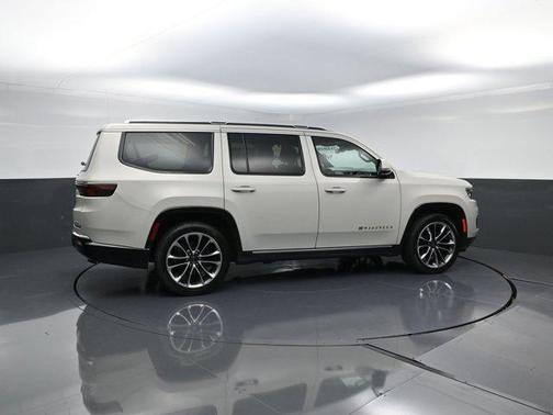 2022 Jeep Wagoneer Series III 4x4