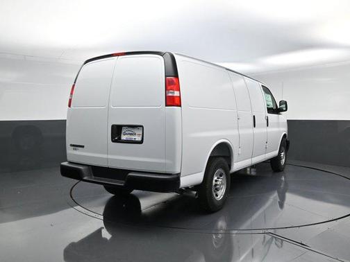 2025 Chevrolet Express 2500 RWD 2500 Regular Wheelbase WT