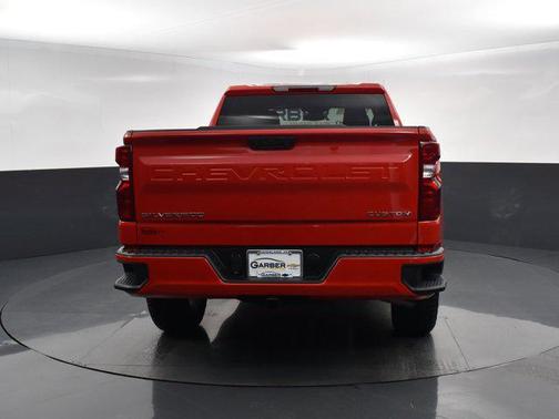 2025 Chevrolet Silverado 1500 Custom