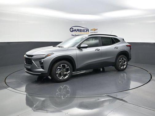 Sterling Gray Metallic 2026 Chevrolet Trax LT