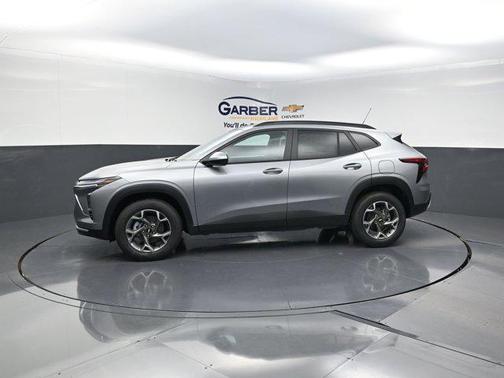 Sterling Gray Metallic 2026 Chevrolet Trax LT