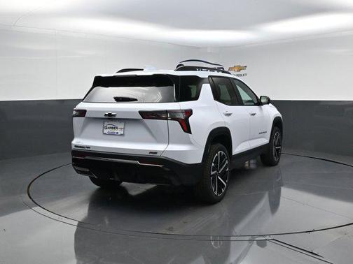 Polar White Tricoat 2026 Chevrolet Equinox AWD RS