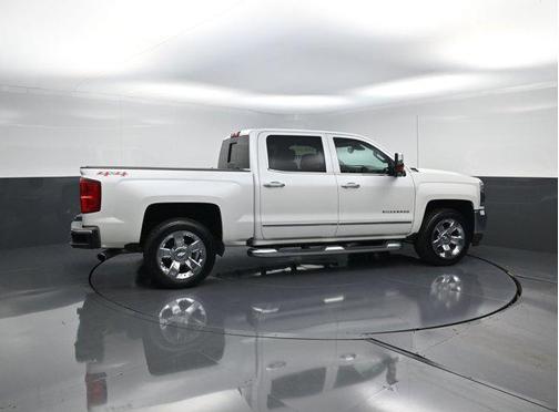 Iridescent Pearl Tricoat 2017 Chevrolet Silverado 1500 LTZ