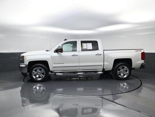 Iridescent Pearl Tricoat 2017 Chevrolet Silverado 1500 LTZ