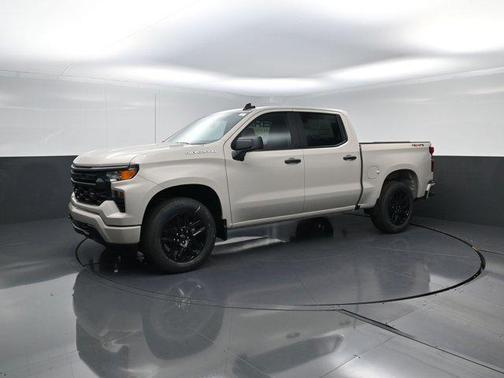 White Sands 2026 Chevrolet Silverado 1500 Custom