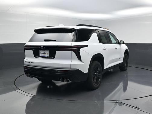 Summit White 2027 Chevrolet Traverse LT