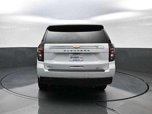 2024 Chevrolet Suburban LT