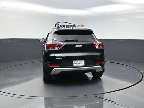Mosaic Black Metallic 2022 Chevrolet Trailblazer LT