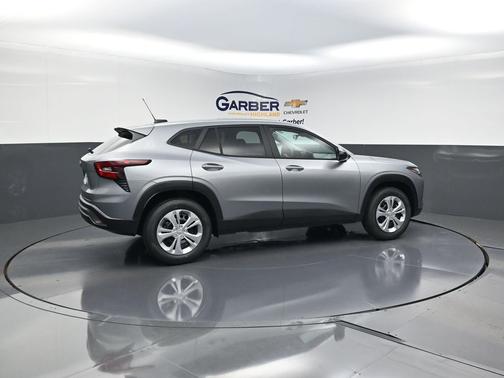 Sterling Gray Metallic 2026 Chevrolet Trax LS