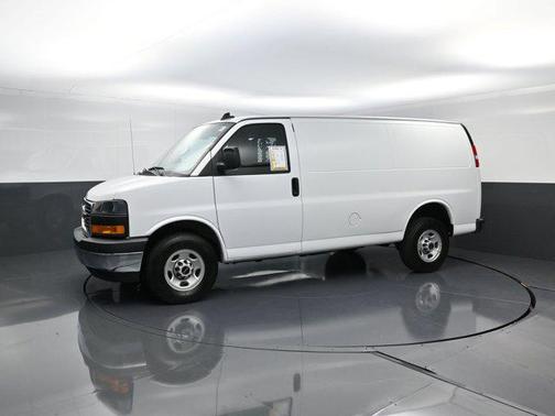 2023 GMC Savana 2500 Work Van