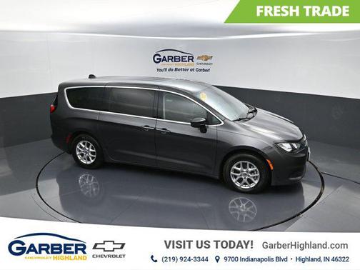 2022 Chrysler Voyager LX
