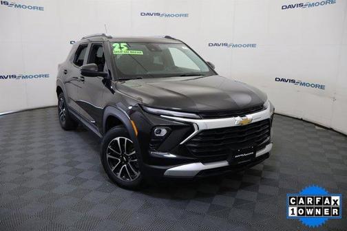 Mosaic Black Metallic 2025 Chevrolet Trailblazer LT