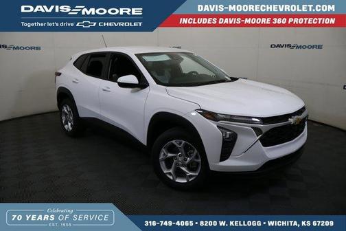 Summit White 2026 Chevrolet Trax LS
