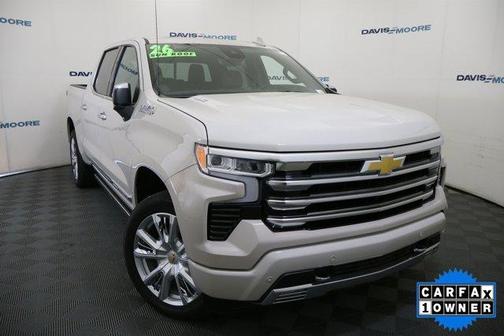 White Sand 2026 Chevrolet Silverado 1500 High Country