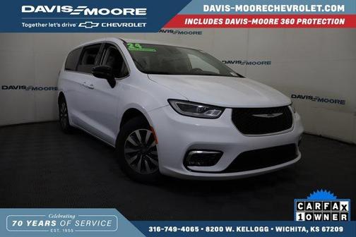 2024 Chrysler Pacifica Hybrid Select