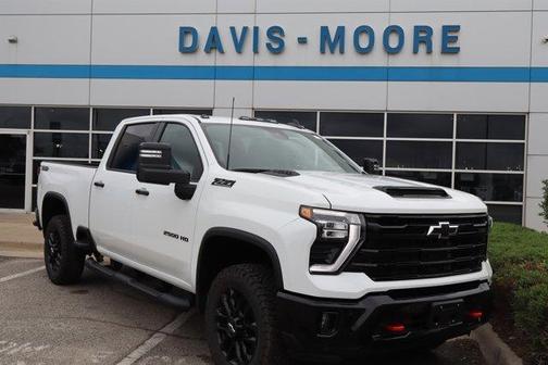 Summit White 2026 Chevrolet Silverado 2500 LT