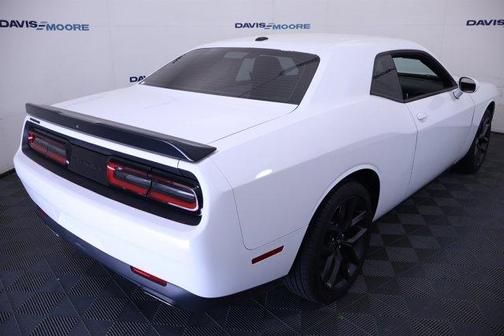 White Knuckle Clearcoat 2022 Dodge Challenger SXT