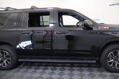 Black 2024 Chevrolet Suburban Z71