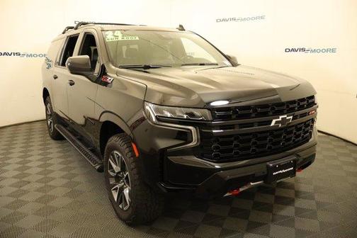 Black 2024 Chevrolet Suburban Z71