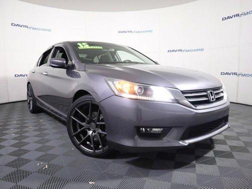 Photo 3 of 35 of 2015 Honda Accord Sport