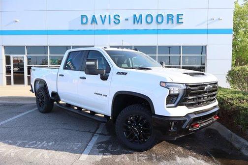 Summit White 2026 Chevrolet Silverado 2500 LT