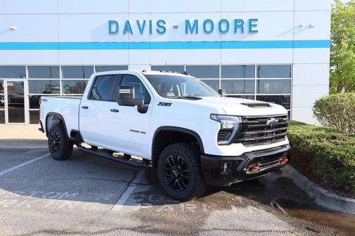 Summit White 2026 Chevrolet Silverado 2500 LT