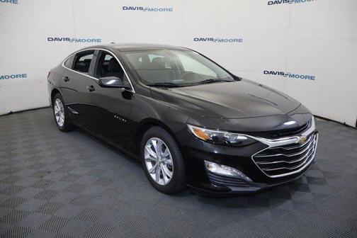 Mosaic Black Metallic 2022 Chevrolet Malibu LT