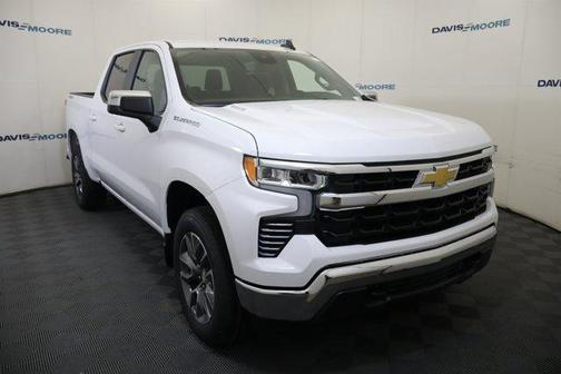 Summit White 2026 Chevrolet Silverado 1500 LT