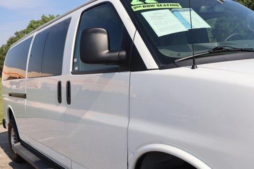 2022 Chevrolet Express 3500 LS