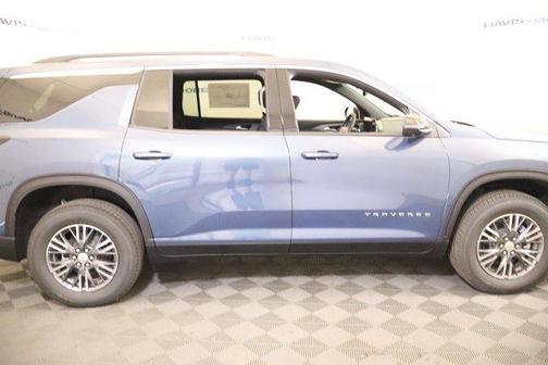 Lakeshore Blue Metallic 2026 Chevrolet Traverse LT