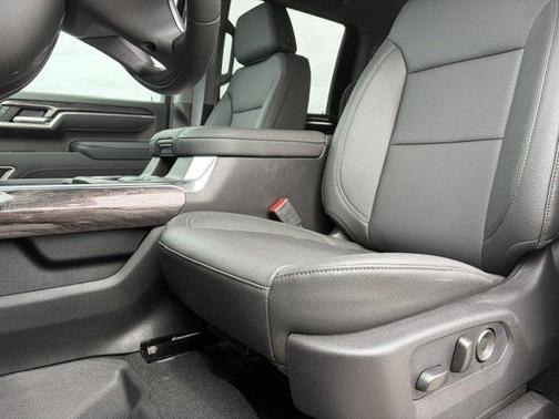 Summit White 2026 Chevrolet Silverado 2500 LTZ