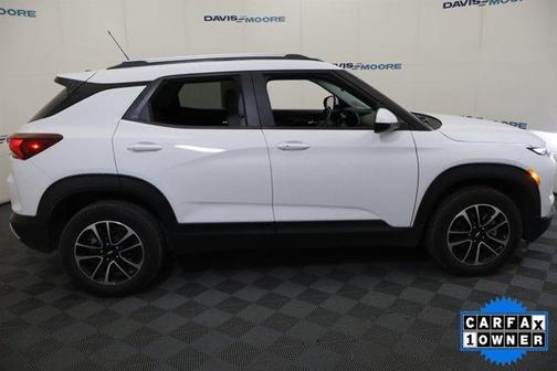 Summit White 2026 Chevrolet Trailblazer LT