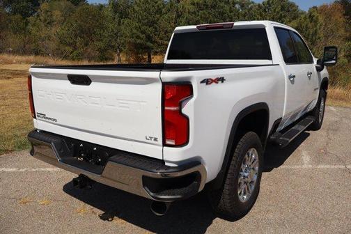 Summit White 2026 Chevrolet Silverado 2500 LTZ