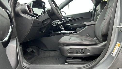 Sterling Gray Metallic 2026 Chevrolet Trax 2RS