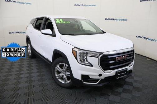Summit White 2024 GMC Terrain SLE