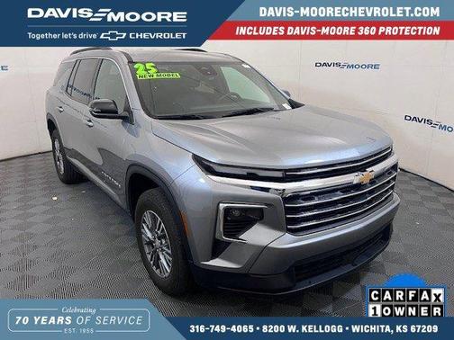 2025 Chevrolet Traverse LT